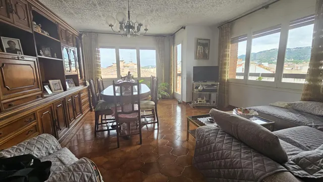 ÁTICO A LA VENTA EN EL CENTRO DE PINEDA DE MAR Y PISCINA COMUNITARIA — 8