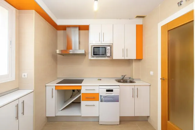 **Piso en venta en Carretera de la Sierra - Oportunidad única** — 18