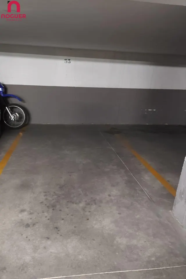 SE VENDE PLAZA DE APARCAMIENTO EN CALLE DIEGO SERRANO PROXIMA AL MERCADONA — 3