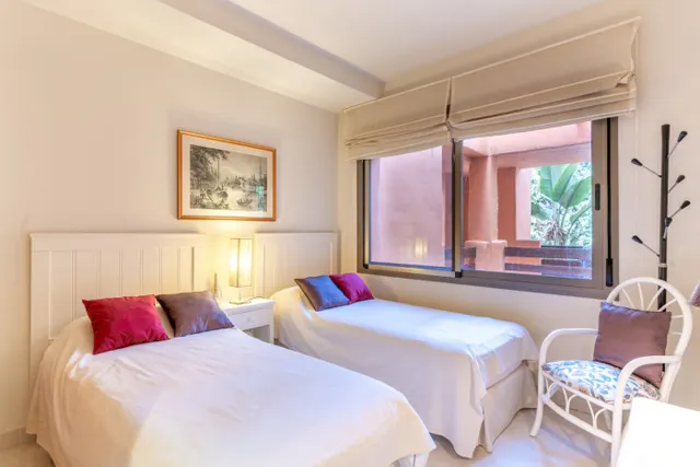 Elegante apartamento en primera planta con vistas panorámicas al mar en Sotoserena – Nueva Milla de Oro, Estepona — 20