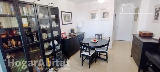 Amplio, moderno y reformado en residencial con terraza, piscina y garaje, todo amueblado — 30