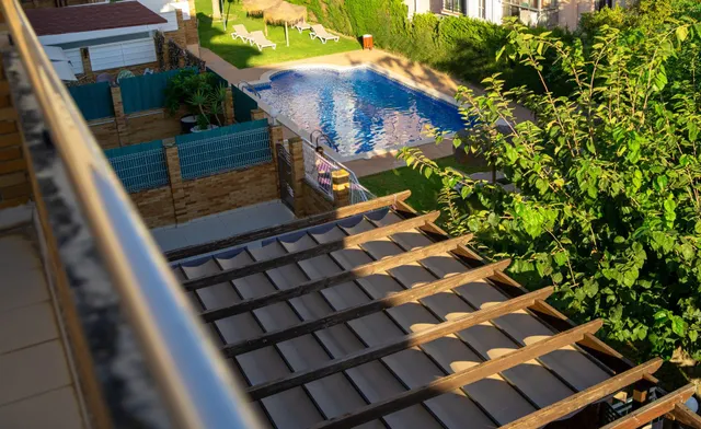 CASA ESQUINERA DE 5 habitaciones EN BARENYS — 41