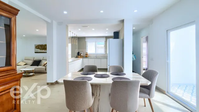 CASA EN ALGEMESI — 7
