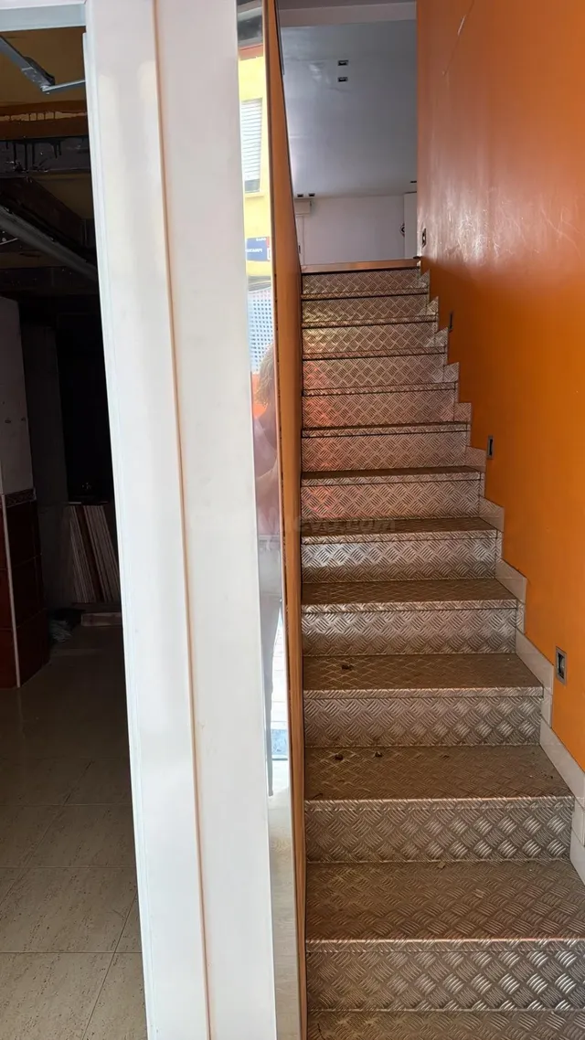Local Comercial en Ronda Sur, Murcia - Oportunidad Seminueva