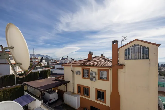 ✨ ¡Tu nuevo hogar con piscina a solo 15 minutos de Granada! — 33