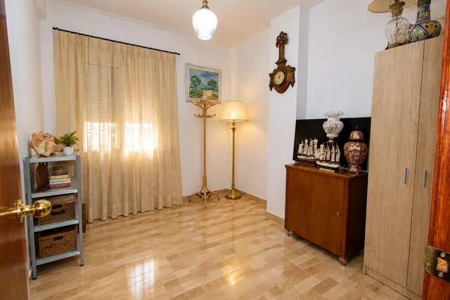 Piso de tres dormitorios en los naranjos — 9