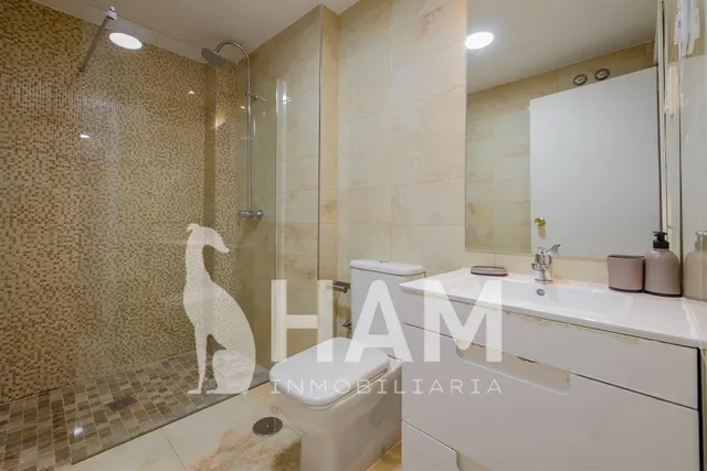 Habitación en C/ Iglesia, 35 — 28