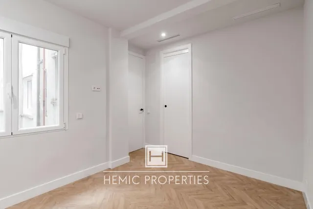 Piso de lujo reformado en Barrio de Salamanca — 14
