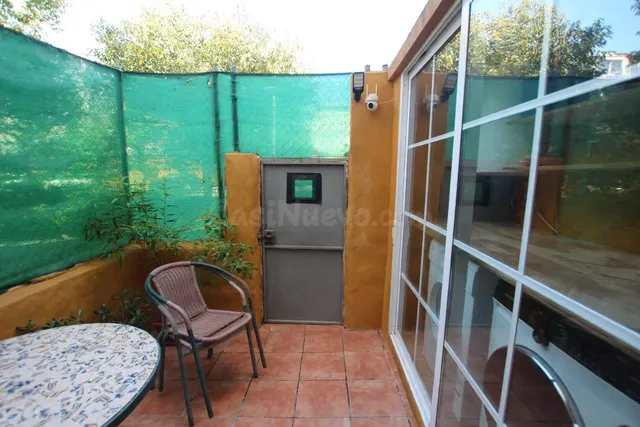Piso con patio en zona la serrana — 5