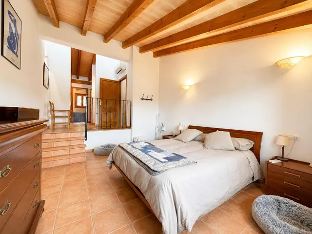 Chalet de ensueño con piscina y vistas a la Serra de Tramuntana en Alaró, Mallorca — 5