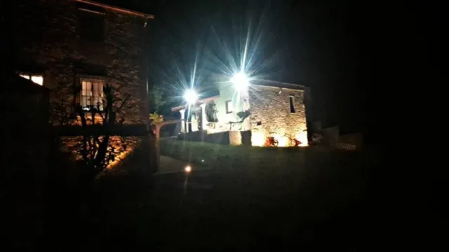 Encantadora Casa de Piedra Rehabilitada en Vimianzo - ¡Lista Para Entrar a Vivir! — 7