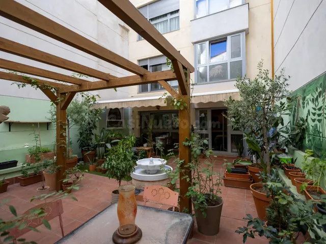 Piso en venta en calle de Leganitos 9, Madrid - foto 2