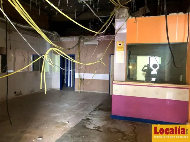 Local comercial en el centro de Torrelavega - foto 4