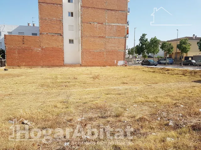 DOS PARCELAS EDIFICABLES EN ZONA URBANA — 10