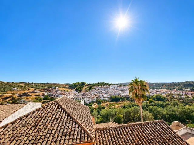 Casa con cochera y gran azotea con espectaculares vistas — 23