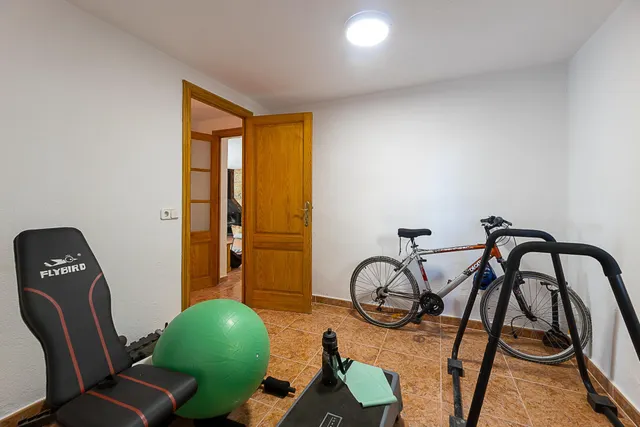 UNIFAMILIAR DE 5 habitaciones CON PISCINA EN SON FERRER (2 viviendas) — 40