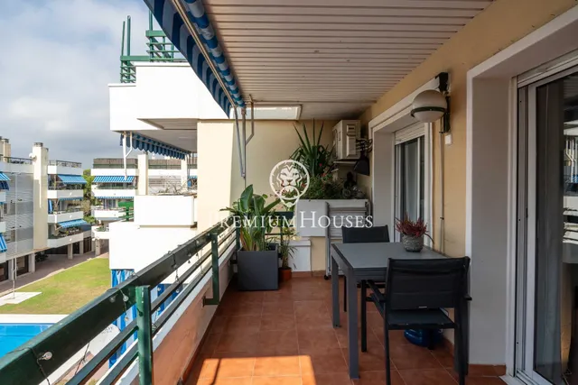 Piso con solárium en Gavà Mar — 8