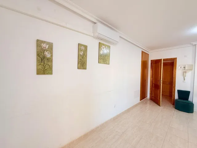 Apartamento situado en el kilómetro 14 de La Manga del Mar Menor, en el residencial Puerto Mar I y II. — 10