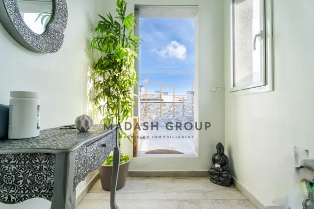 Ático totalmente reformado con terraza y solárium de 45 m2 en Vila-seca — 25