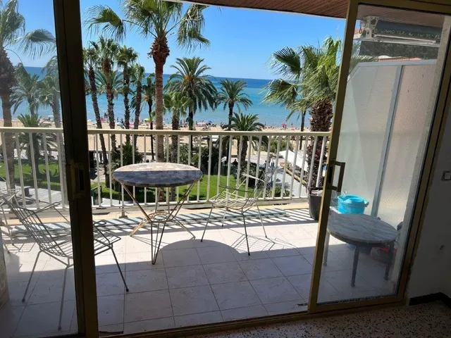 Apartamento en primera linea de mar - foto 3