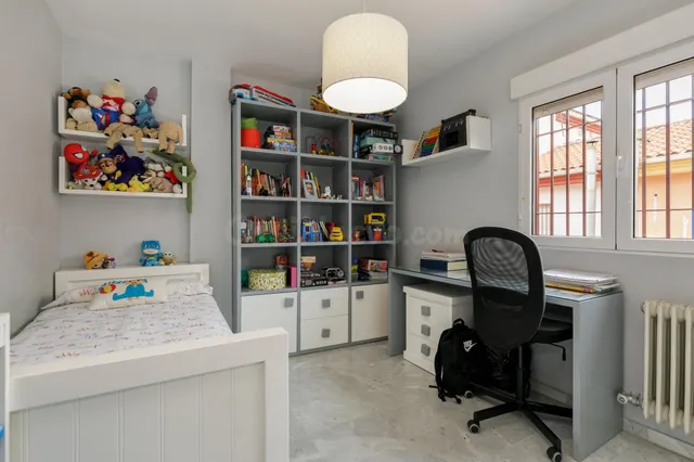 Adosado “Dos en Uno” con apartamento independiente. — 21