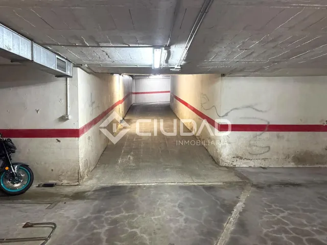 Garaje a la venta en el centro — 8