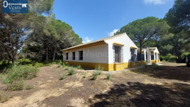 GRAN FINCA EN PUERTO REAL - foto 2