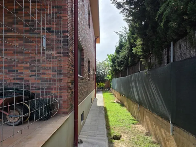 ? Chalet exclusivo en Lleida – Espacio, privacidad y ubicación — 14