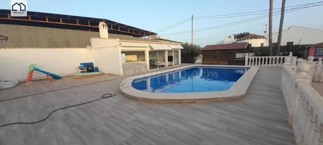 Espectacular casa con piscina privada y parcela de 1.100 m2 en Dolores — 3