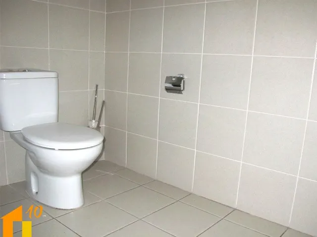 Local en venta en avd. Del Cid. — 25