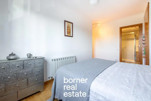 Piso en venta en Calle de Josep Puig i Cadafalch — 27