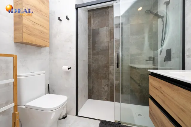 Piso 4 habitaciones 129m² en venta - El serrallo — 26