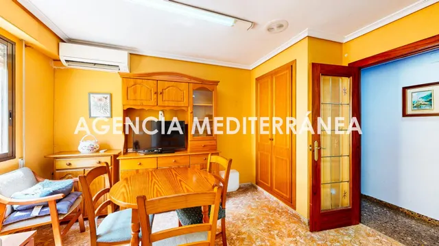 Piso en venta en Torrent, con tres habitaciones y dos baños. — 13