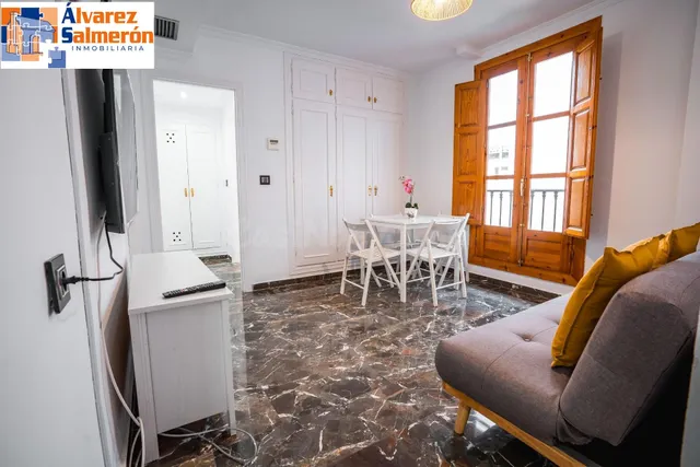 PISO CON LICENCIA TURISTICA EN CALLE NAVAS — 2