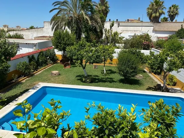 Casa de 270 m2 con parcela de 627 m2 — 14