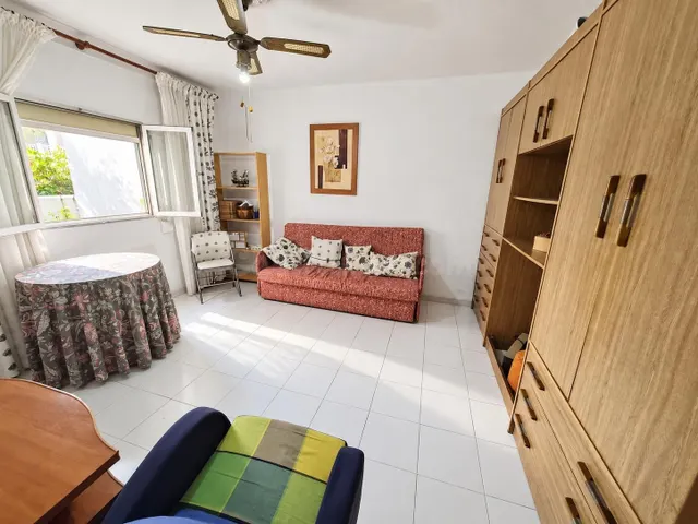 ¡piso con gran potencial en Málaga! — 2