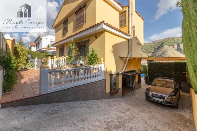 CHALET CON PISCINA Y JARDÍN A SOLO 10 MINUTOS DE GRANADA — 19