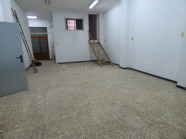 LOCAL ESQUINA de 170m2 — 4