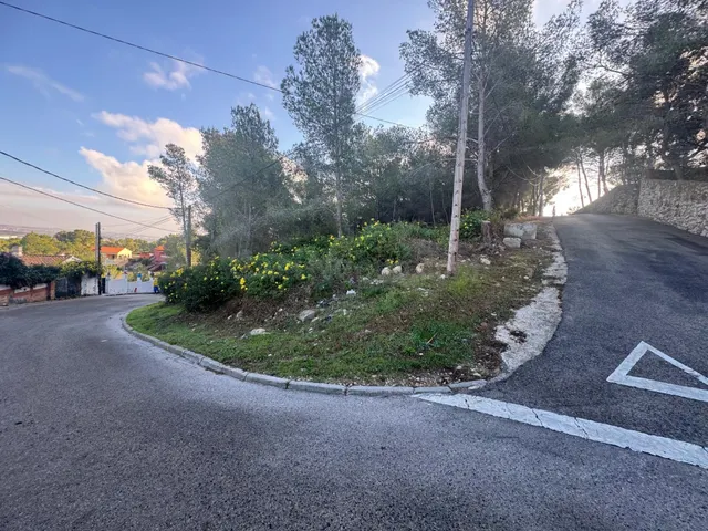 TERRENO ESQUINERO ZONA MONTAÑA - foto 2