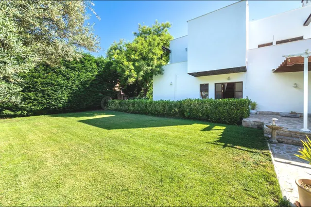 CASA EN VENTA EN URB. MONTEHERMOSO - foto 2