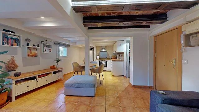 REFORMADO CON ENCANTO EN RAMBLA DEL POBLENOU – 6ª PLANTA SIN ASCENSOR — 25