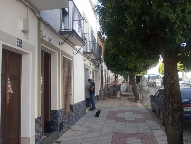 PISO EN VENTA EN MONESTERIO. Activo inmobiliario ALQUILADO,  - foto 3