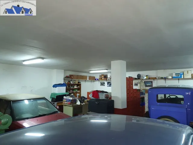 Garaje/depósito en venta — 12