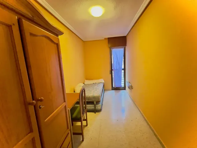 Apartamento con garaje en el centro — 18