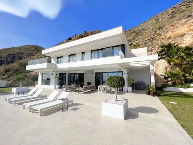 Villa de lujo con vistas únicas en Finestrat