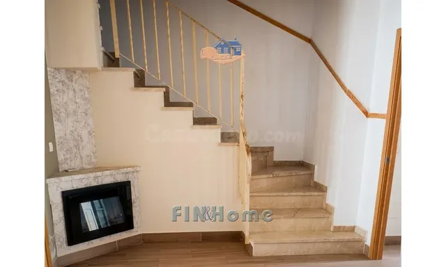 CASA ADOSADA EN VENTA EN GERENA – 3 DORMITORIOS, PATIO, TERR - foto 3