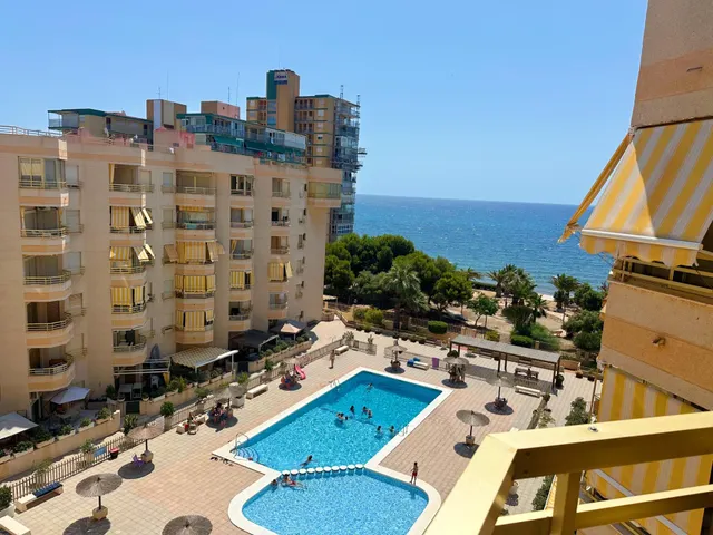 APARTAMENTO REFORMADO JUNTO AL MAR EN EL CAMPELLO, IDEAL PARA DESCANSO Y TELETRABAJO — 4