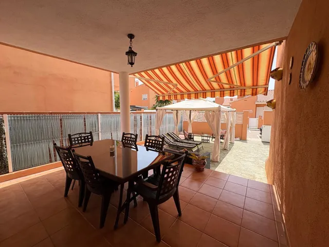 Encantadora Casa Reformada en Peñiscola con Vistas y Piscina Comunitaria — 30