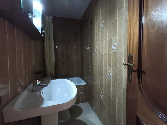 El verdadero lujo en el Realejo es tener tu propia cochera y compartir el edificio con un solo vecino. — 43