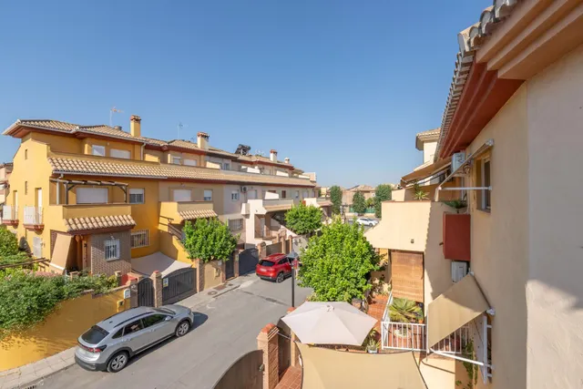 VIVIENDA UNIFAMILIAR ADOSADA EN OGIJARES — 41